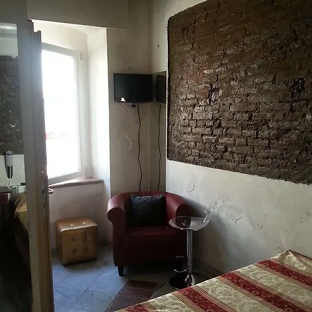 Mazzini 16 Downtown Hotell